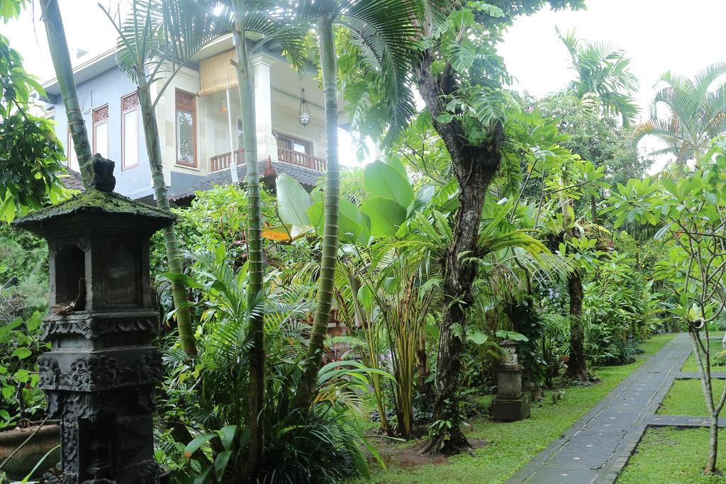 Karang Mesari Ubud Guest House Exterior photo