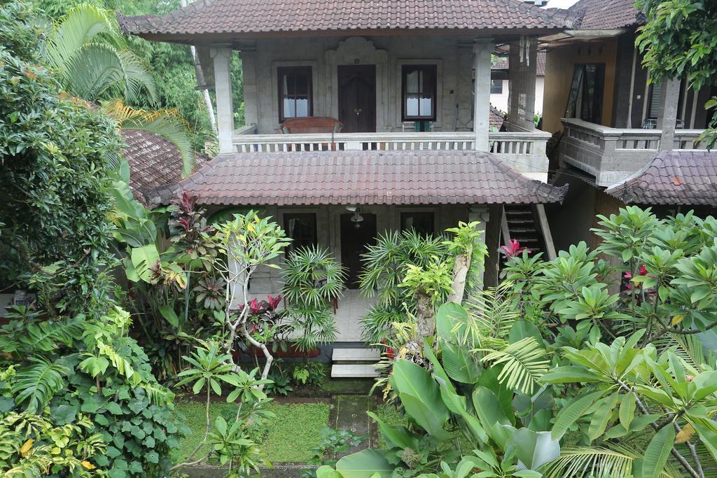Karang Mesari Ubud Guest House Exterior photo
